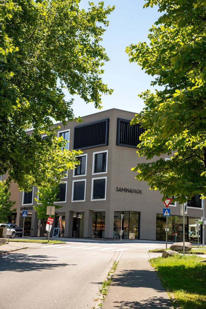 Gebäudefassade des Saminapark Hotel & Apartment